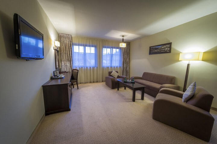 Room 8 of 58