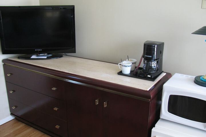 Room 15 of 37