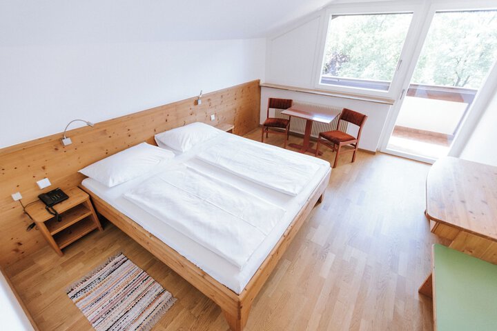 Room 30 of 73