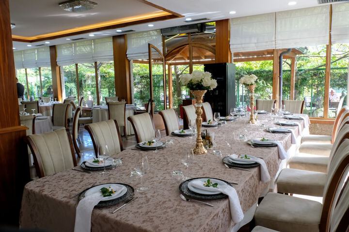 Dining 88 of 139