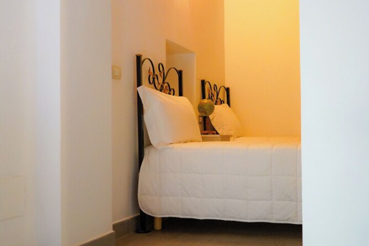 Room 28 of 123