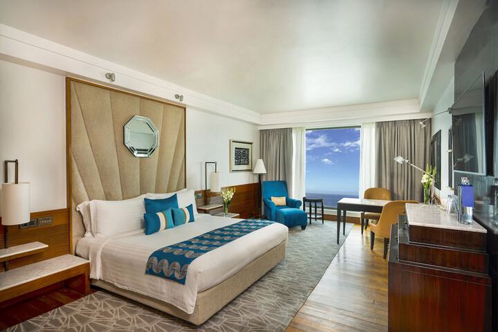 Room 15 of 159