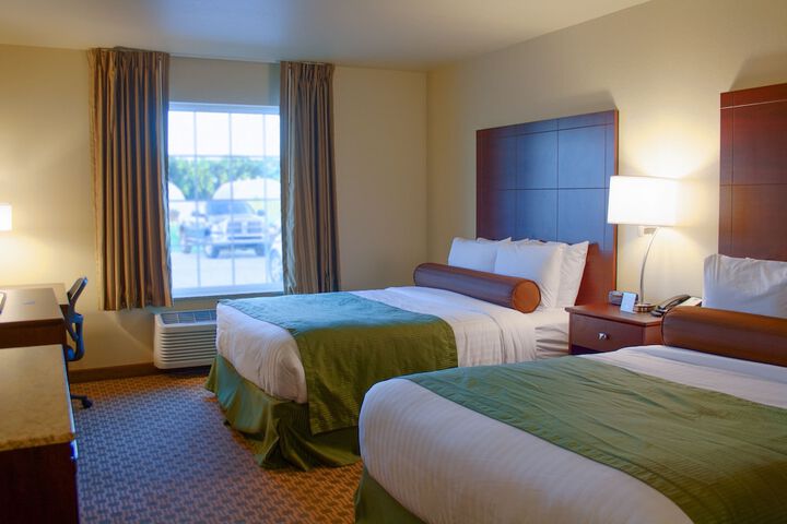 Quadruple Accessible Queen Size Bed (10 of 12)