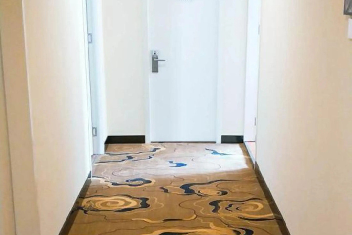 Room 4 of 5