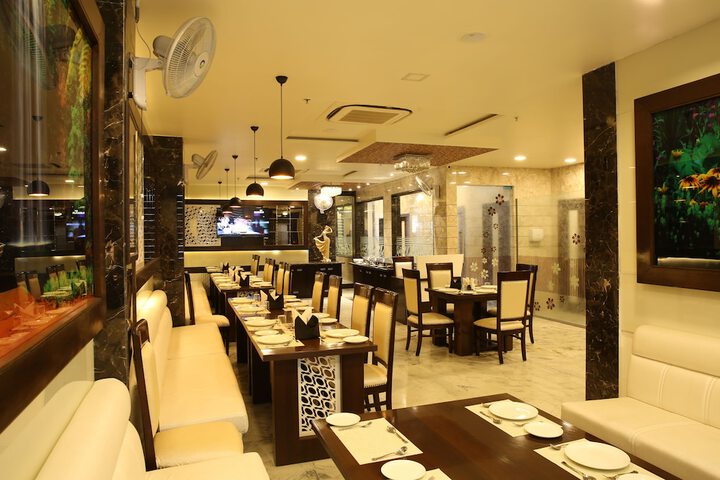 Dining 77 of 123