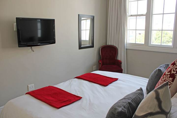 Room 11 of 55