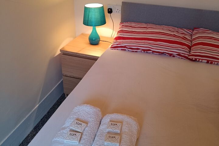 Room 14 of 27