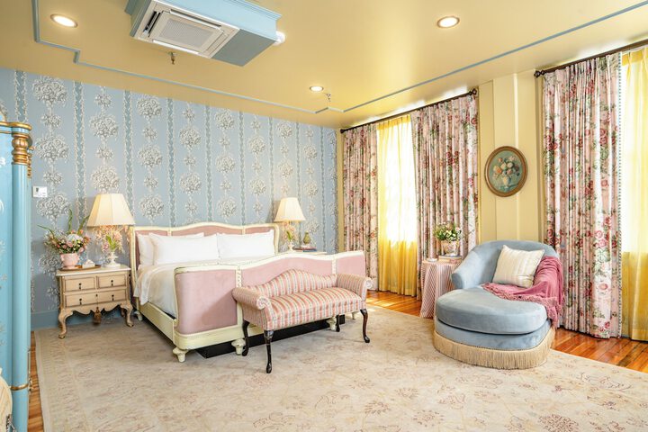 Room 9 of 26