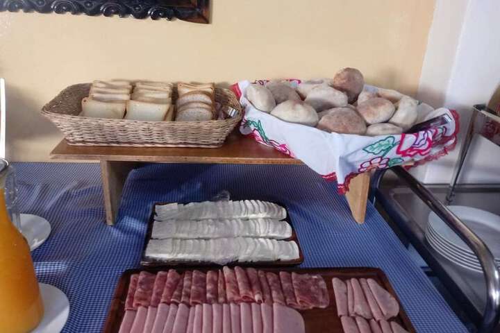 Breakfast/Coffee Service 4 of 24