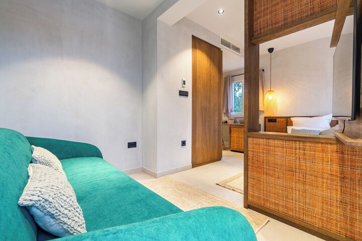 Room 20 of 133