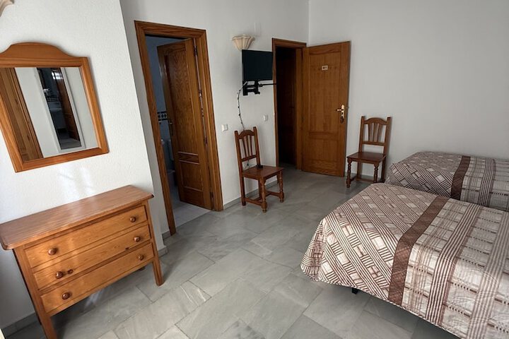 Room 52 of 127
