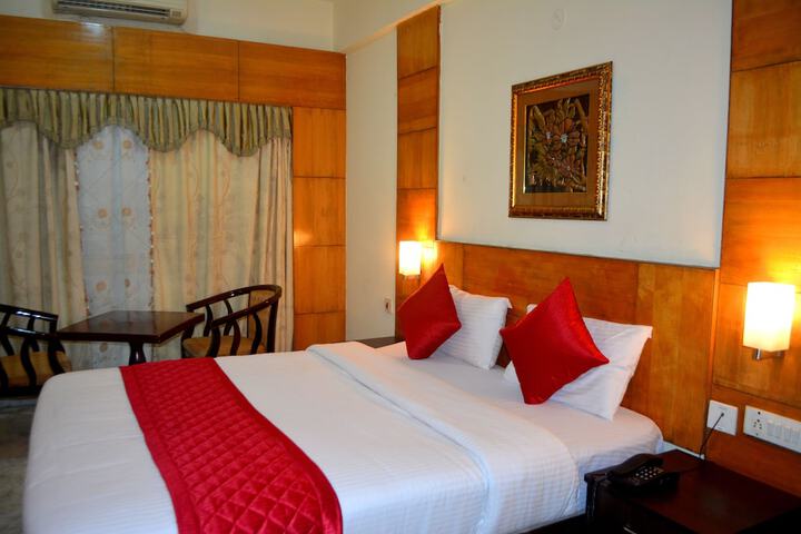 Room 8 of 36