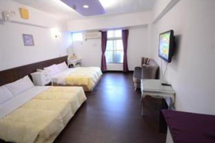Room 2 of 5