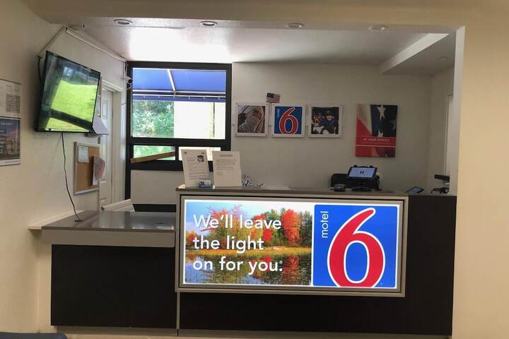 Motel 6 Nashville TN Airport Nashville | Bookonline.com