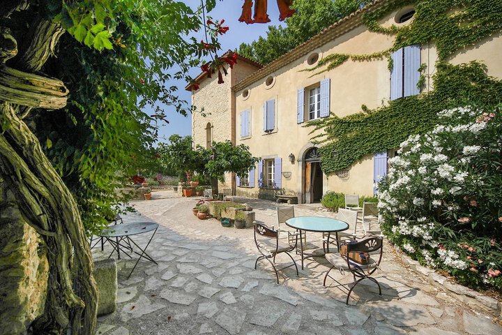 Le Domaine des Carmes &  Spa in Le Thor