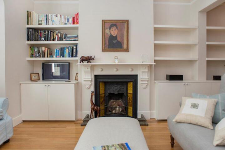 Photo of Veeve Beautiful 4 Bed Home in Upmarket Fulham