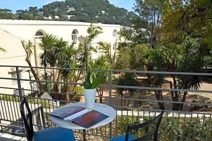 Terrace/Patio 24 of 48