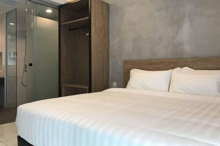 Room 4 of 58