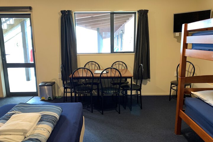 Room 5 of 83