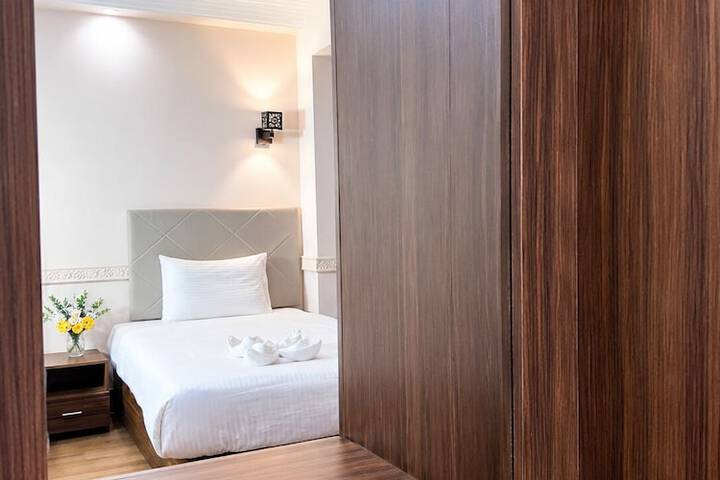 Room 64 of 125