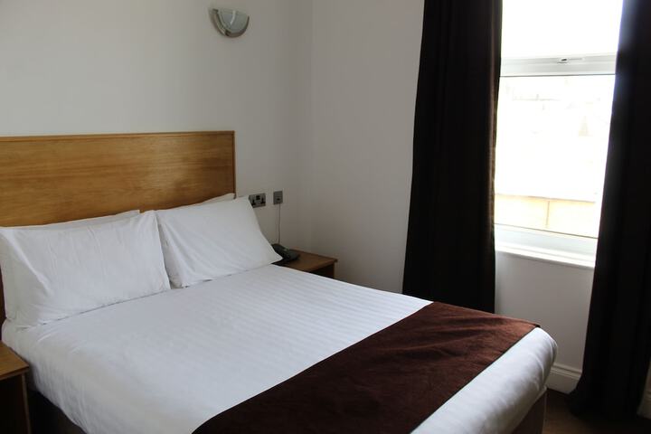 Room 9 of 49