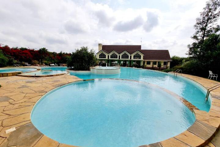Pool 13 of 32