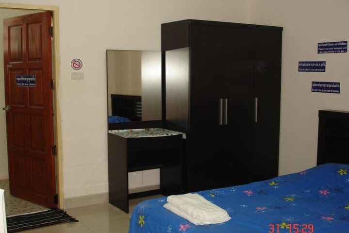 P & MO GUESTHOUSE