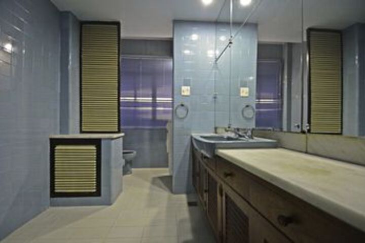 Room 2 of 21