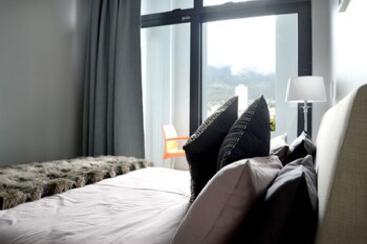Room 4 of 20