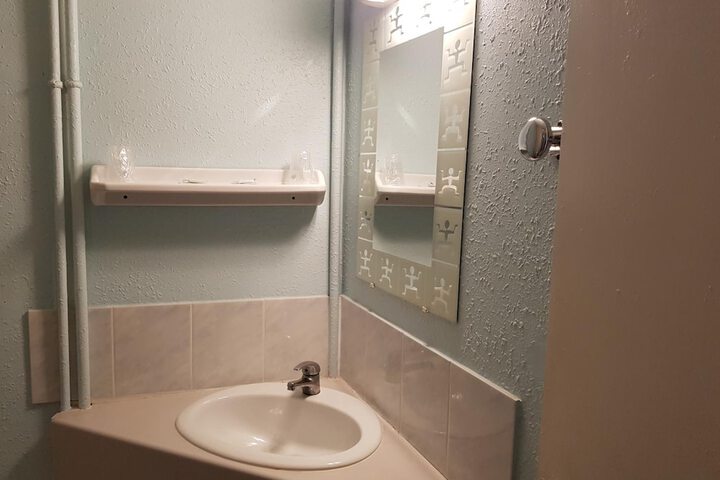 Room 35 of 69