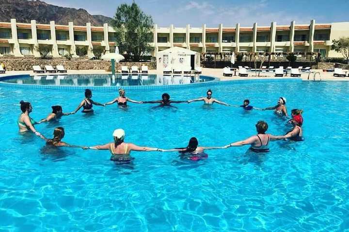 Pool 10 of 16