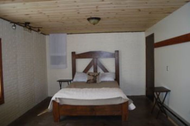 Room 21 of 38