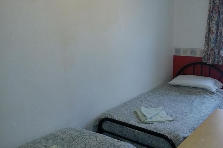 Room 37 of 72