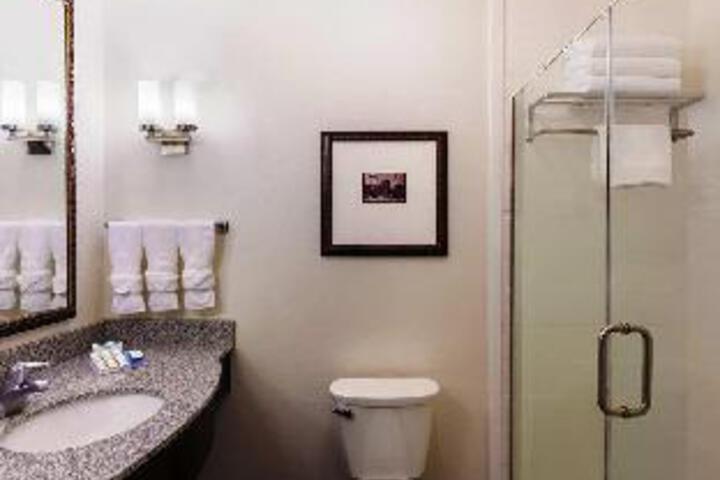 Room 19 of 27