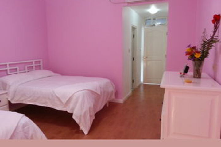Room 11 of 24