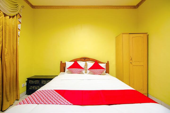 Room 8 of 34