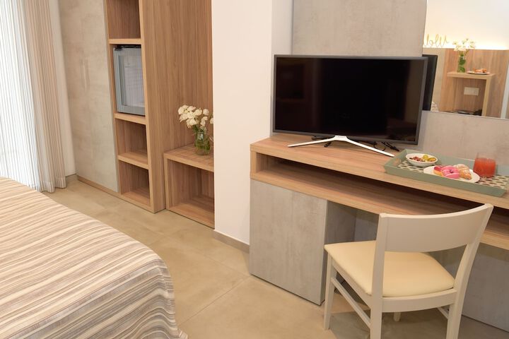 Room 16 of 60