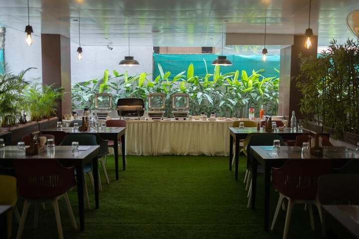 Dining 7 of 7