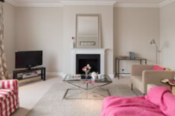 A Place Like Home - Elegant Two Bedroom Flat near Kensington