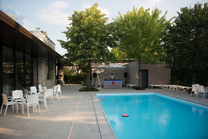 Pool 24 of 35