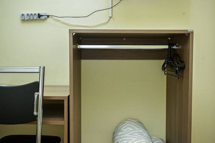 Room 12 of 153