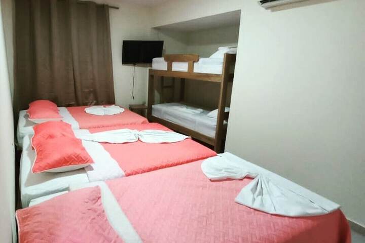 Room 8 of 10