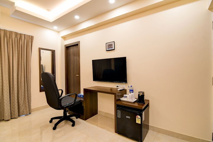Room 15 of 27