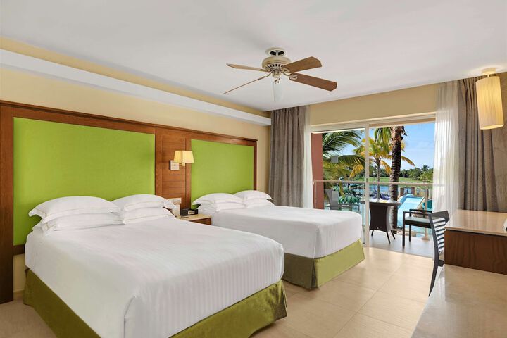 Room 32 of 161