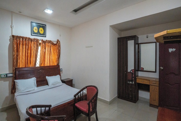 Room 28 of 53