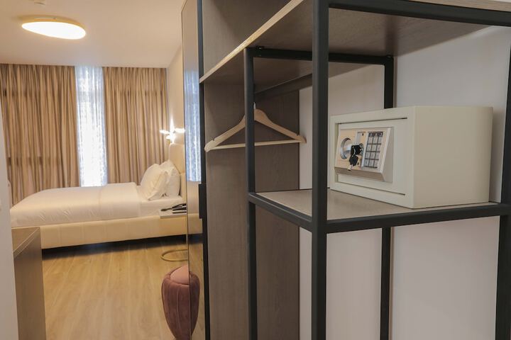 Room 47 of 101
