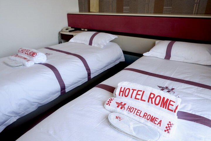 Room 20 of 28