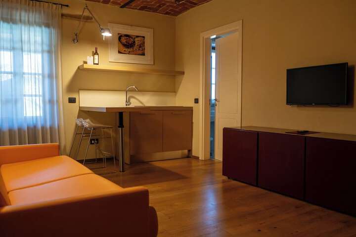 Room 13 of 64