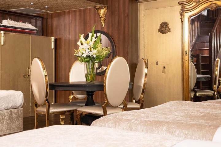 Room 21 of 171
