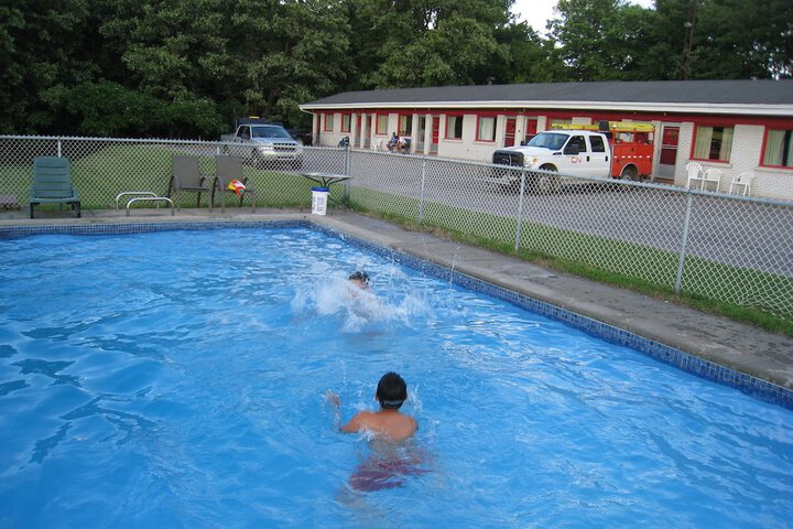 Pool 25 of 35